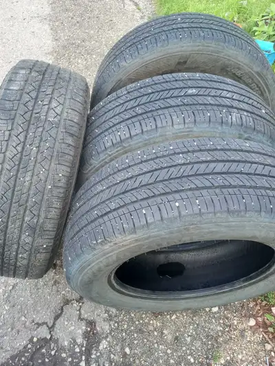 Set tires All season size245/60R18. Fits Ford Edge/explorer and Honda/pilot, Toyo Highlander.