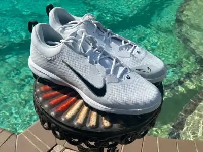 A new pair of size 16 Nike Force Trout 9 Pro MCS Baseball Cleats with no box. They are White/Metalli...