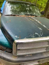 (Price firm) 97 dodge ram 1500 hood and grill