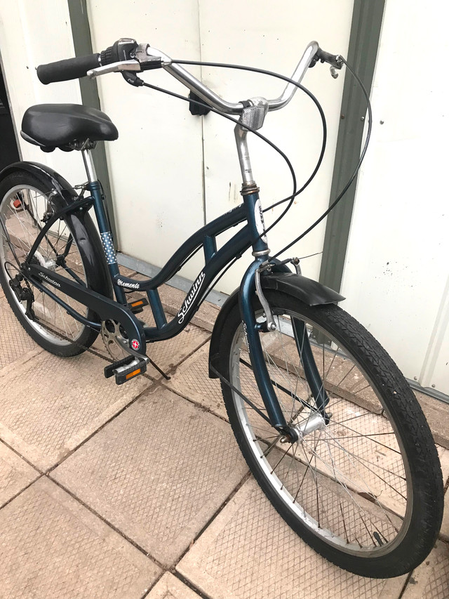 Vélo de ville/hybride Schwinn Memento, solide & confortable dans Randonnée, ville et hybrides  à Ville de Montréal - Image 3