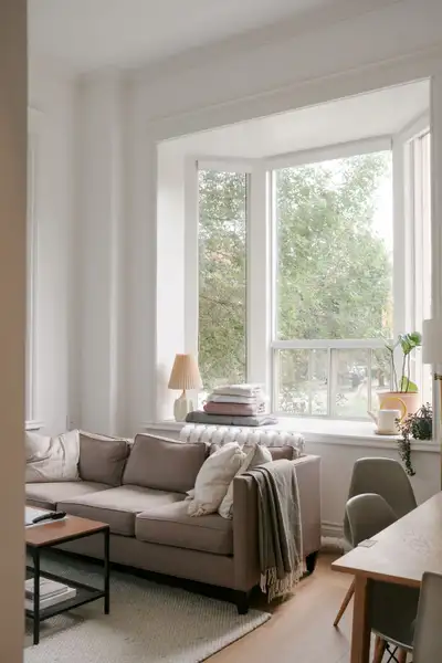Light Filled, Renovated 2 Bed, 1 Bath Roncesvalles Apt for Rent