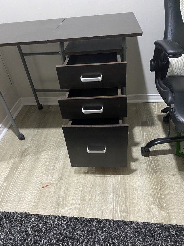 Folding Computer desk Desks Oshawa / Durham Region Kijiji