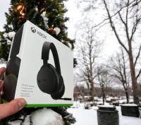 NEW Microsoft Xbox Wireless Headset Edition