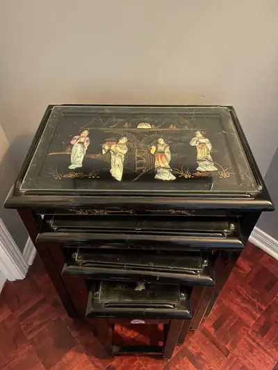 Tables chinois -Black lacquer oriental nesting tables, View more