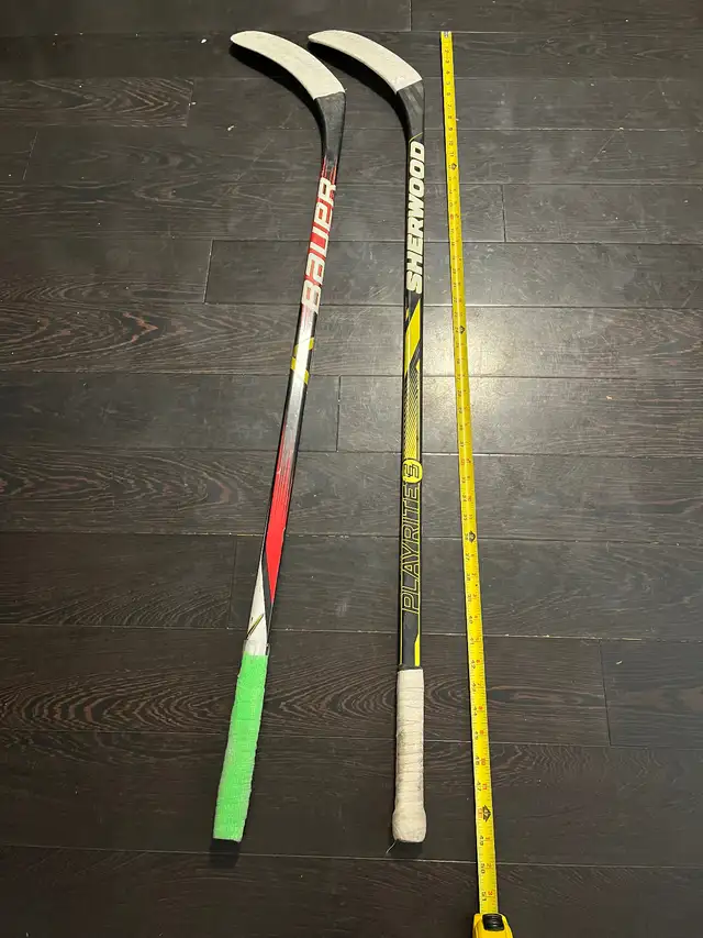 Bauer Sherwood Youth Hockey Sticks Right Handed in Hockey in Guelph - Image 4
