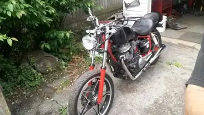 Hate to see it go but rent needs to be paid 1983 nighthawk 450cc Come and get it or I can deliver