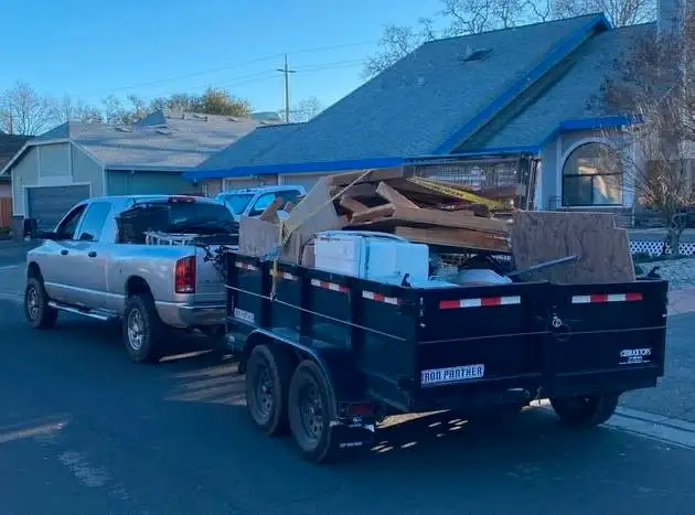 CHEAP JUNK REMOVAL SERVICES.  CALL/ TEXT. 62866660178689124