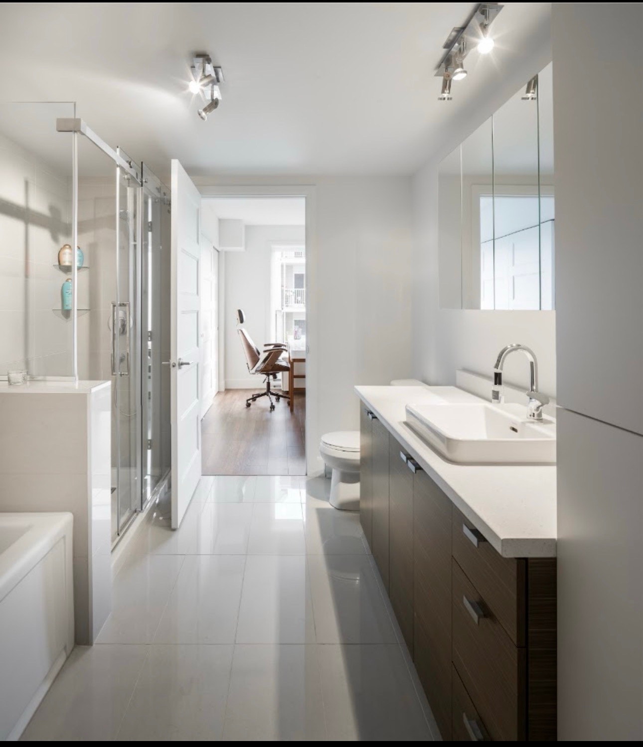 ✨ CESSION DE BAIL – SUPERBE CONDO 4 ½  et plus — photo 3