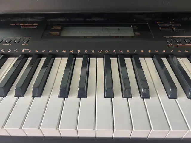 Casio Piano CDP230R w Stand, Pedal, Bench - 88 Weighted Keys in Pianos & Keyboards in City of Toronto - Image 3