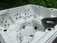 Clean nice tub