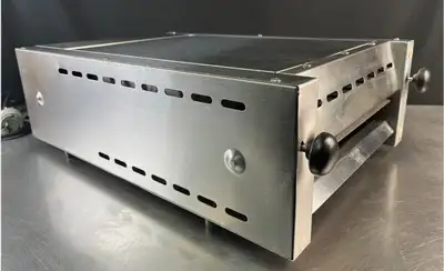 AJ Antunes Roundup MT12 Commercial Countertop Muffin Bun Bagel Tray Toaster Oven Located South of Br...