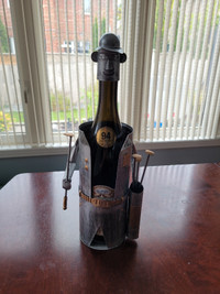 Wine Bottle Holder Metal Golfer Sculpture Hand Crafted Art Golf 