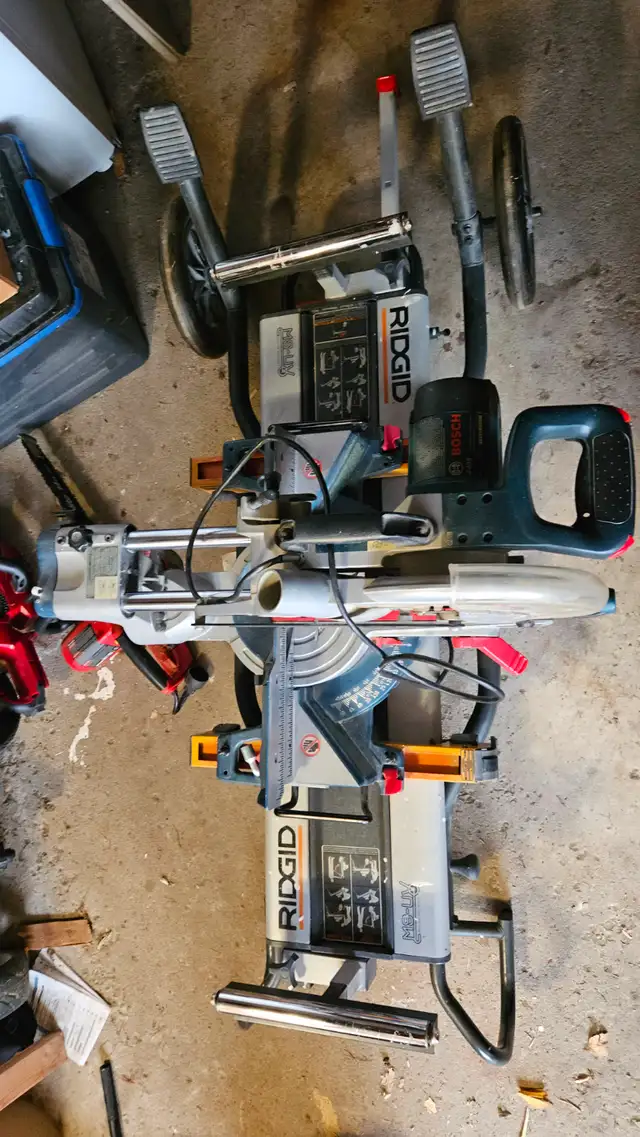 Bosch Mitre Saw with Rigid Saw Table in Power Tools in City of Toronto - Image 3