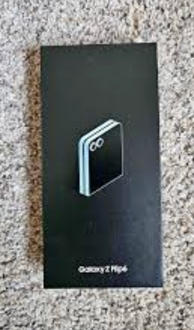 Samsung Z Flip 6 5G Brand New in Box 256GB Unlocked Comes with Samsung Warranty Offer delivery or pi...