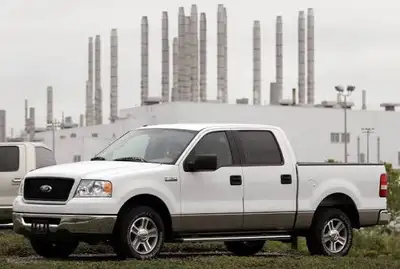 Looking for someone who has a 2007 or 2008 f150 with 4.6 that will sell some engine parts. In or nea...