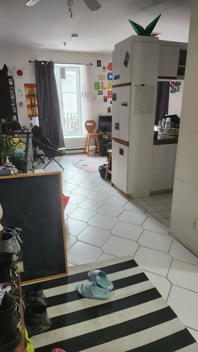 Studio Meublé avec Électros– Centre-ville / Papineau