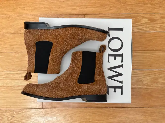 Loewe Terra Chelsea Boots US11 (EU44) in Men's Shoes in Markham / York Region - Image 4