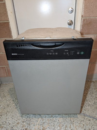 Dishwasher Matt Stainless Kenmore - Like New