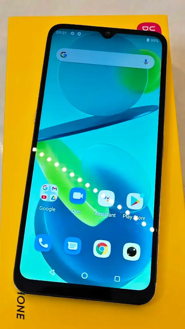 A11 128gb unlocked in Cell Phones in Richmond - Image 5