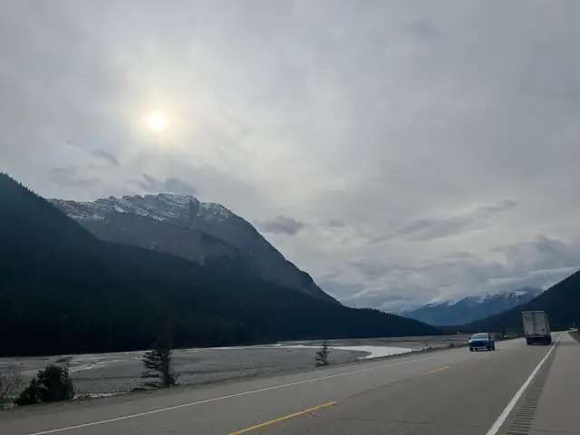 RIDE AVAILABLE! Vancouver to Calgary (right away)