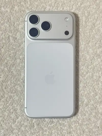 Iphone 15 pro max 256 GB, View more