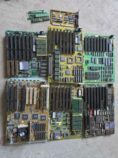 Dive into the past with this lot of vintage computer motherboards, perfect for collectors or those l...