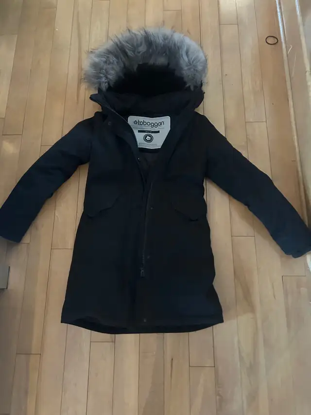 Toboggan Winter XS Puff jacket with down in Women's - Tops & Outerwear in Laval / North Shore - Image 2