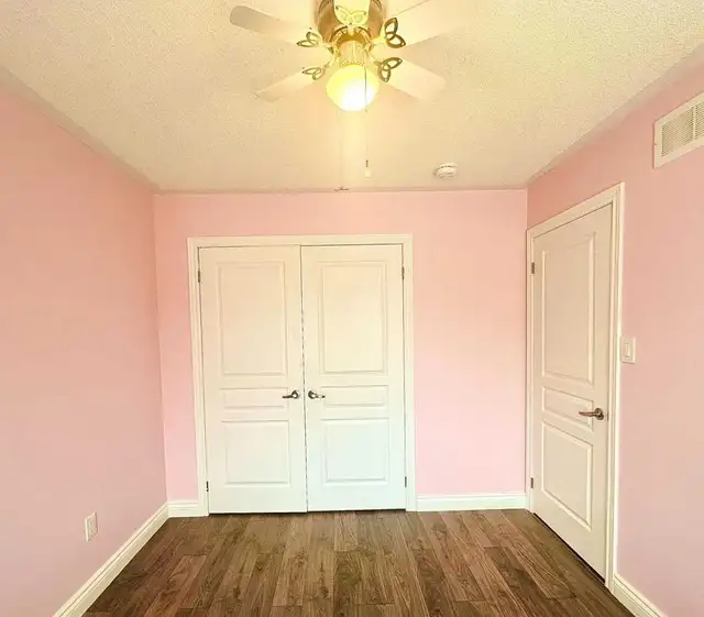 Private room for rent in Room Rentals & Roommates in City of Toronto - Image 2