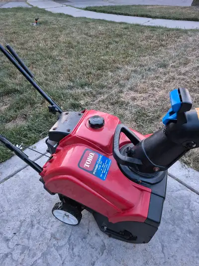 Toro 18" snow blower 87cc, View more