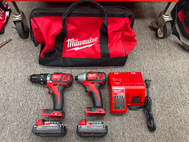 Milwaukee M18 Hammer Drill & Impact driver kit – NEW in Power Tools in Oakville / Halton Region