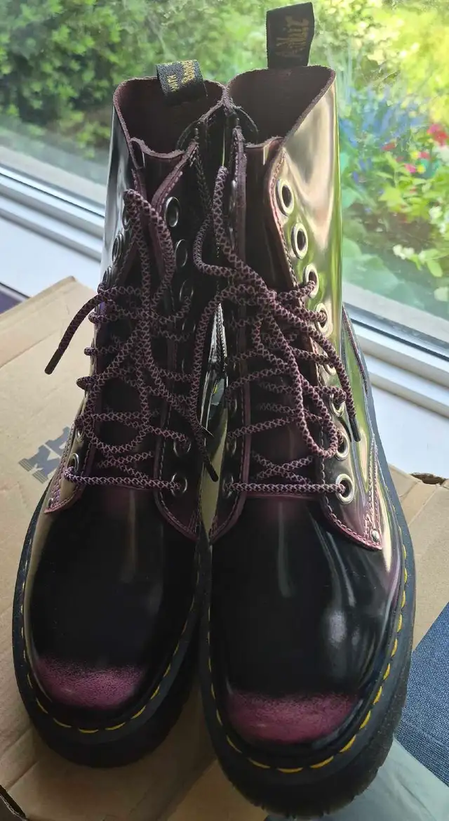 Dr. Martens Arcadia Jadon Max Fondant Pink - Brand New Size 10 in Women's - Shoes in Mississauga / Peel Region - Image 6