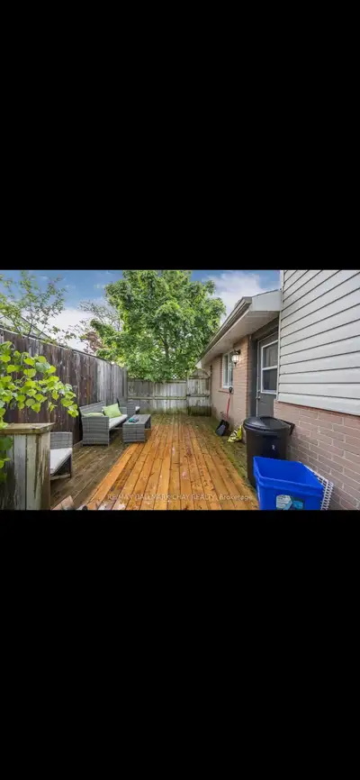 Hello, this is a legal 2 bedrooms apartment in Barrie near Georgian Mall. Available from July 1st. S...