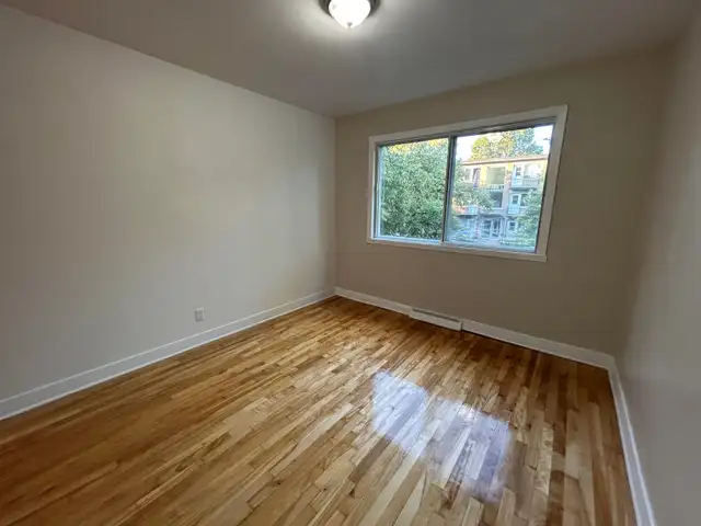 4 1/2 à louer (Métro Langelier) in Long Term Rentals in City of Montréal - Image 8