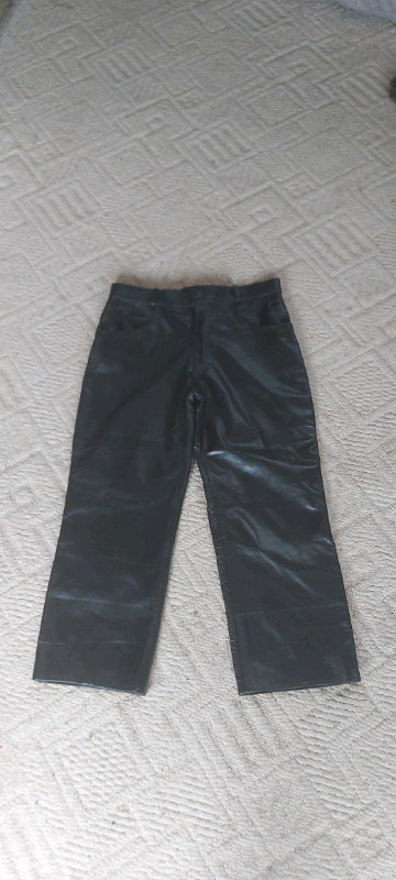 BRAND NEW Leather Motorcycle Pants
Size 38 in Men's in Thunder Bay - Image 3