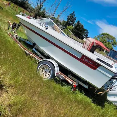 Used boat for sale Newer engine but leg is rusted and seized Decent trailer and parts Not parting ou...