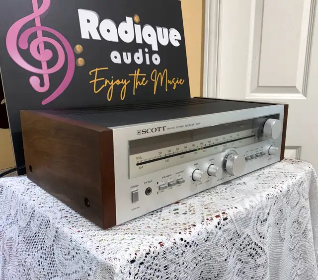 Vintage Scott 25 WPC Stereo Receiver – Silverface Classic	325R in Stereo Systems & Home Theatre in Ottawa - Image 3