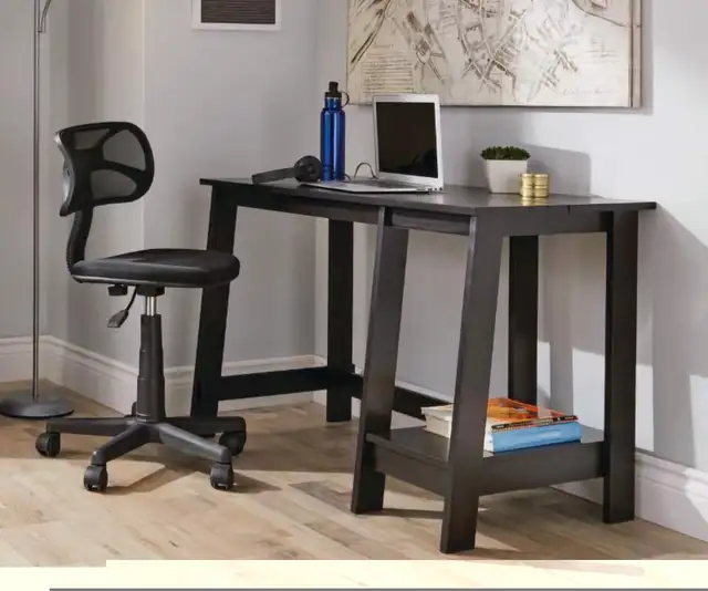 BRAND NEW For Living Trestle 40 Inch Home Office Computer Desk in Desks in London - Image 7