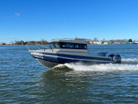 25 Ft Aluminum Fishing Boat
