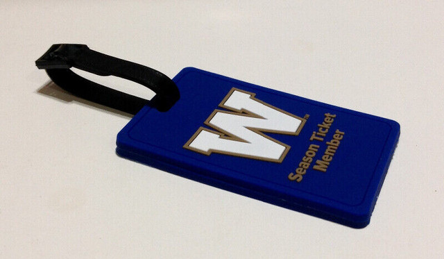 Blue Bomber Season Member Luggage Bag Tag ~ New in Arts & Collectibles in Winnipeg - Image 2