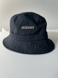 Jacquemus bucket hat 