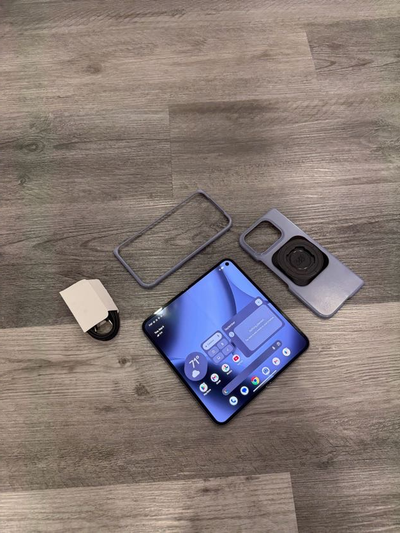 Google Pixel 10 Pro Fold 256GB Moonstone - Warranty Nov 2026, View more