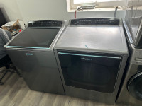 BEAUTIFUL OUT OF BOX WHIRLPOOL  washer and electric dryer set
