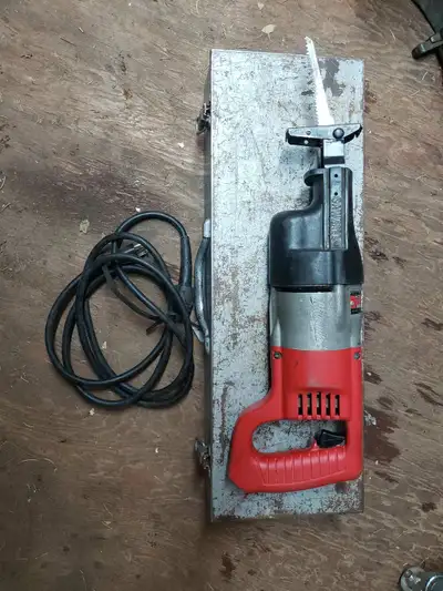 Milwaukee sawsall, View more