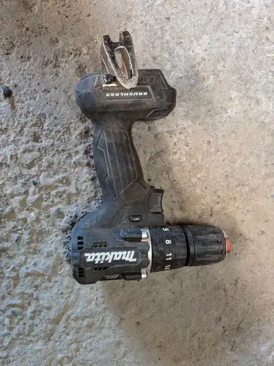 Makita drill barely used, View more