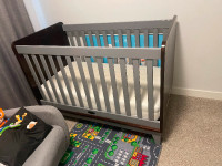 Crib - converts to toddler bed
