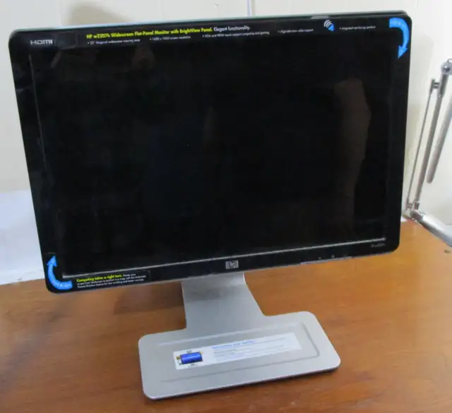22" monitor - HP W2207H in Monitors in Cambridge - Image 2