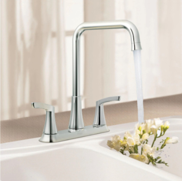 Moen "Danika" Two Handle Faucet  - Like New! in Plumbing, Sinks, Toilets & Showers in Moose Jaw - Image 2
