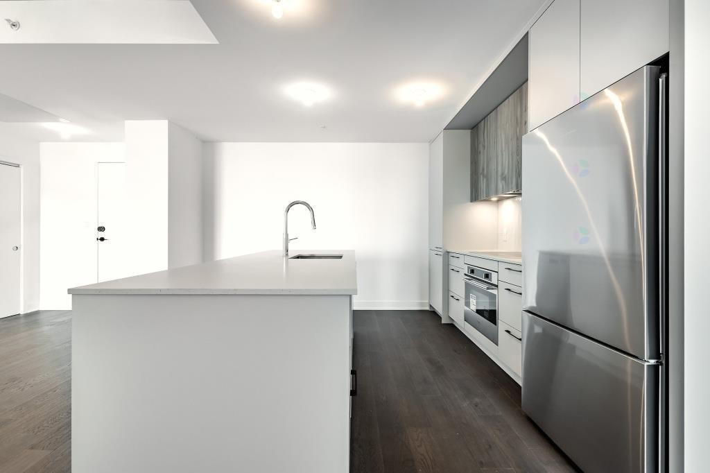 3 bedrooms 2 bathroom 1 garage 1 locker condo for rent $2995/mon — photo 3