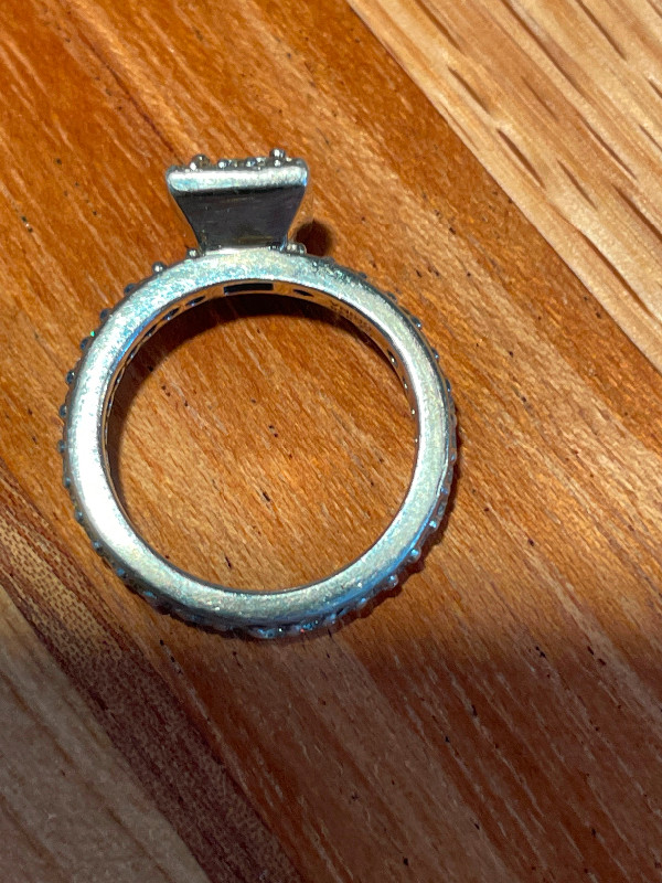 Halo Ring / Bague auréole dans Bijoux et montres  à Ouest de l’Île - Image 4