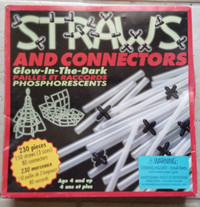 Glow in the Dark Straws 3D Building Set